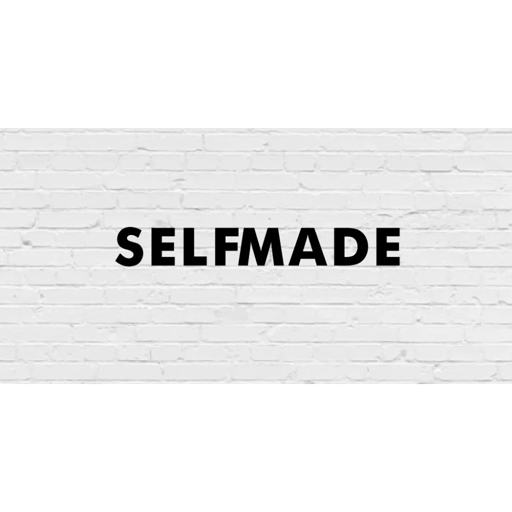 Гирлянда фигурная “Selfmade“ черный картон