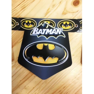 Изображение товара - Флажки-вымпела “Бэтмен / Batman“ черный (гирлянда из пятиугольных флажков) вымпелы -малотиражные издания-