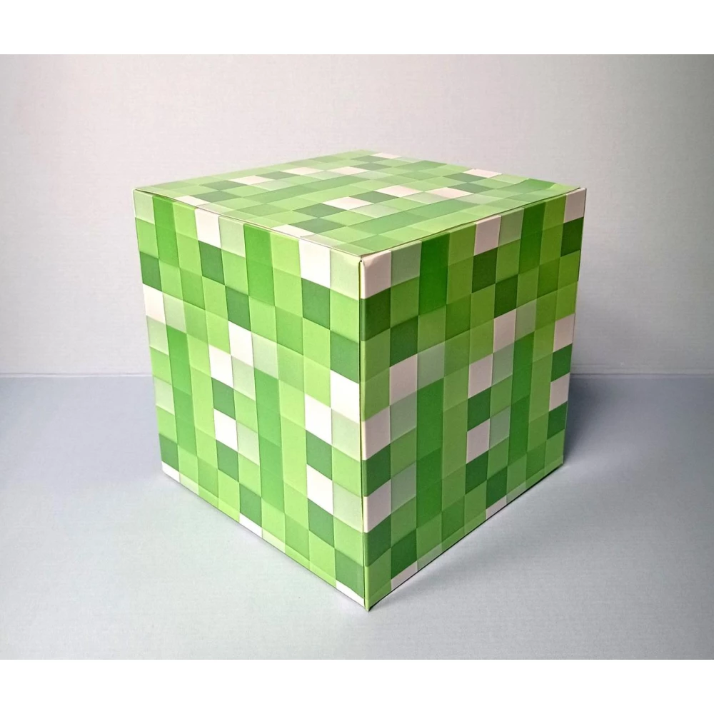 Коробка-куб (box) “Майнкрафт пиксели зеленая“ средняя 20х20см для кенди-бара декор