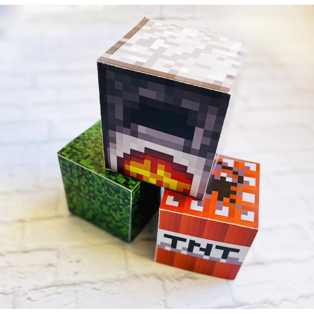 Набор декора “Майнкрафт“ для сладкого стола и подарков (2 стойки + 3 коробочки бонбоньерки) -