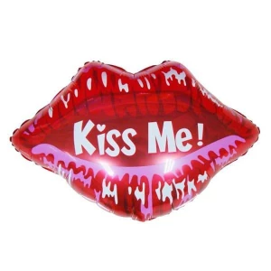 Изображение товара -  ШАР ФОЛЬГИРОВАННЫЙ ФИГУРНЫЙ “Губы с надписью kiss mе“ РАЗМЕР: 50х40