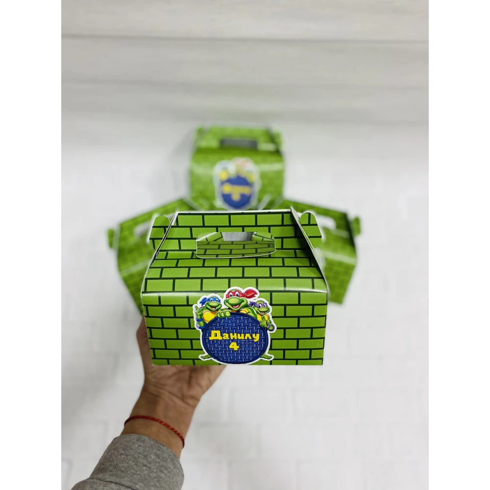 Коробочка “Черепашки Ниндзя“  порционная для тортика/подарков 13х15х8,5 именная