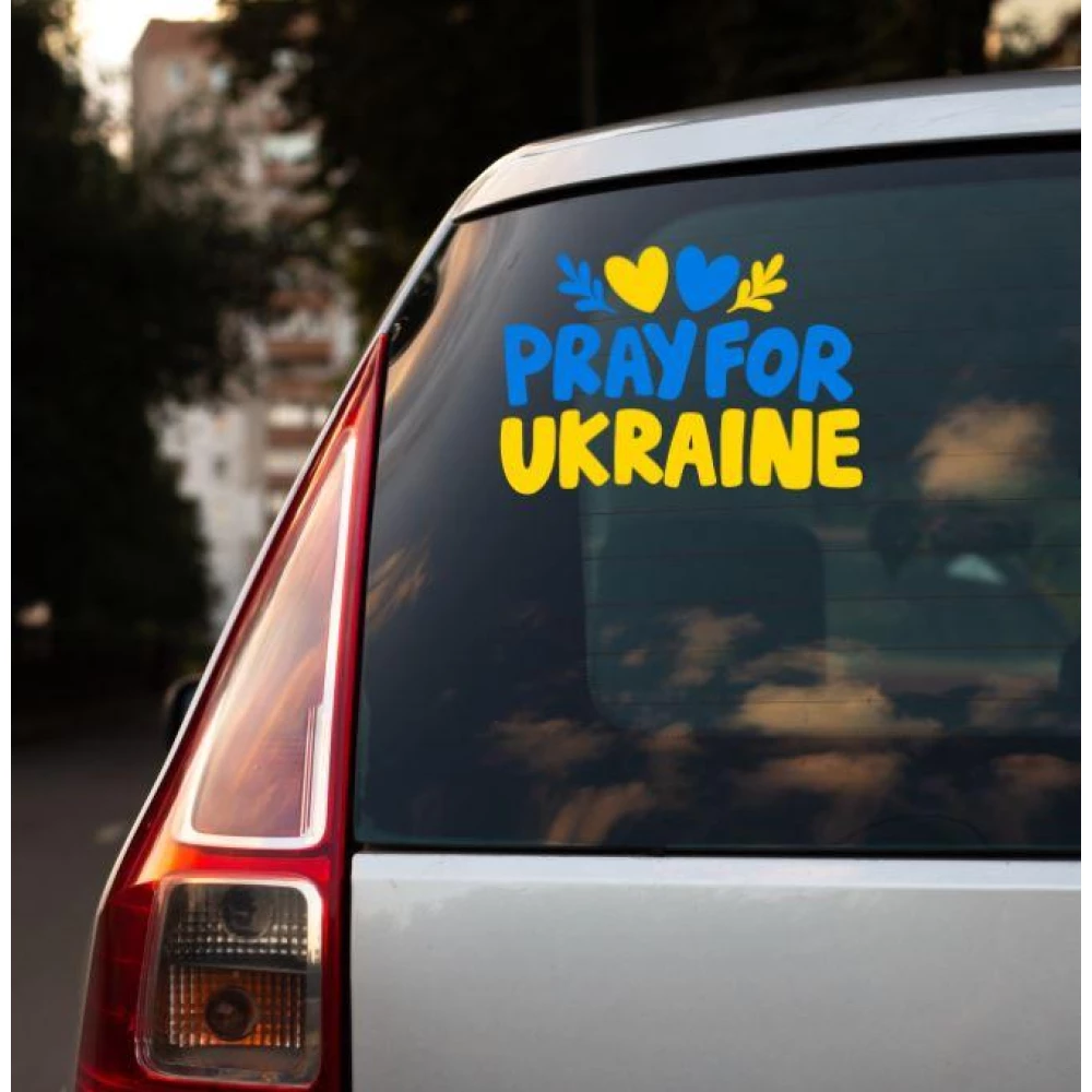 Патриотическая наклейка на авто / машину “Pray for Ukraine / молюсь за Украину“ 25х17 см на стекло /