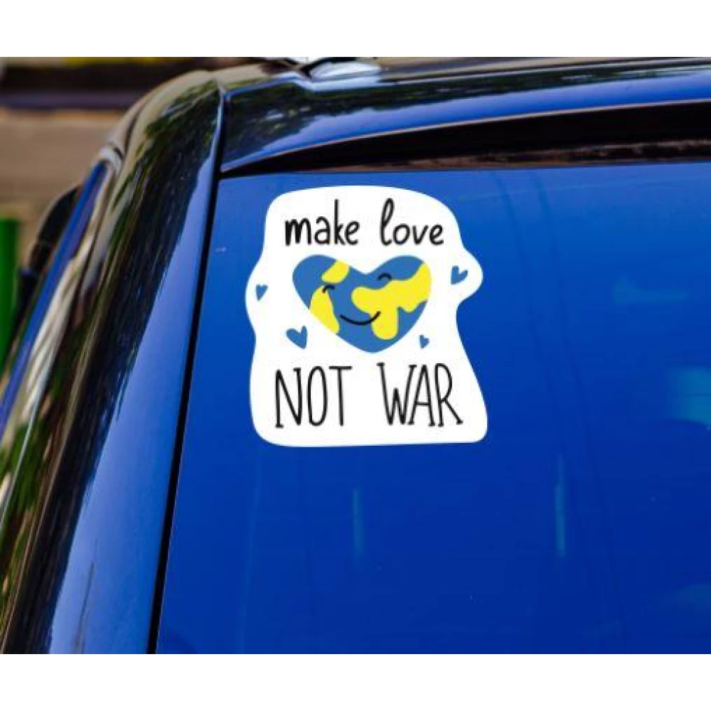 Патриотическая наклейка  на машину “Make love not war“ 20х18 см - на стекло / авто / автомобиль / машину