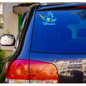 Изображение товара - Патриотическая наклейка на машину “Голубка с веточкой Ukraine“ 20х16 см - на стекло / авто