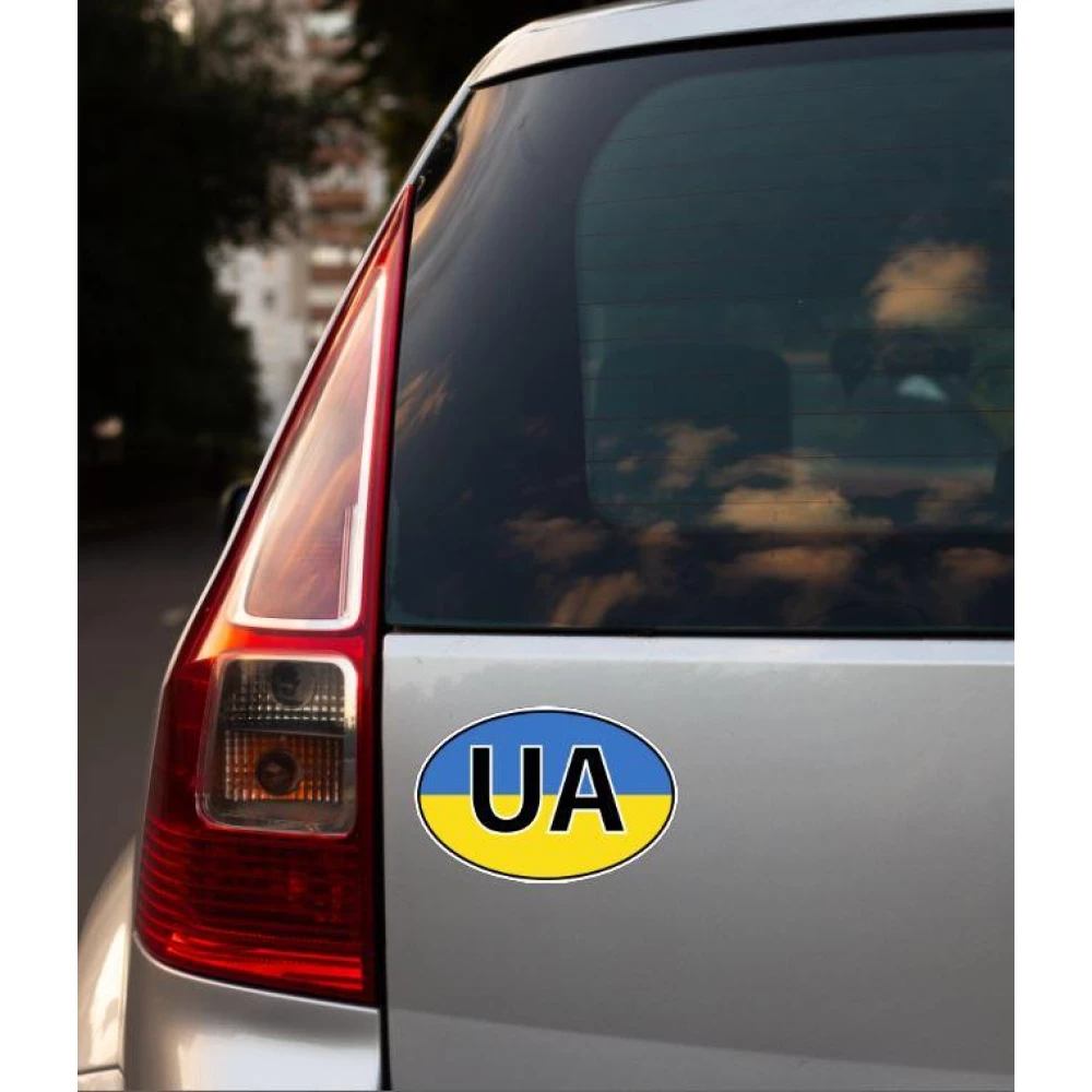 Патриотическая наклейка на авто / машину “UA Евростандарт“ 17х11 см овальная в украинском стиле на стекло