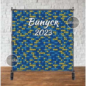 Изображение товара -  Баннер патриотический на выпускной “Випуск 2024“ (вязка, ж/б) 2х2м - Фотозона (Без каркаса)-